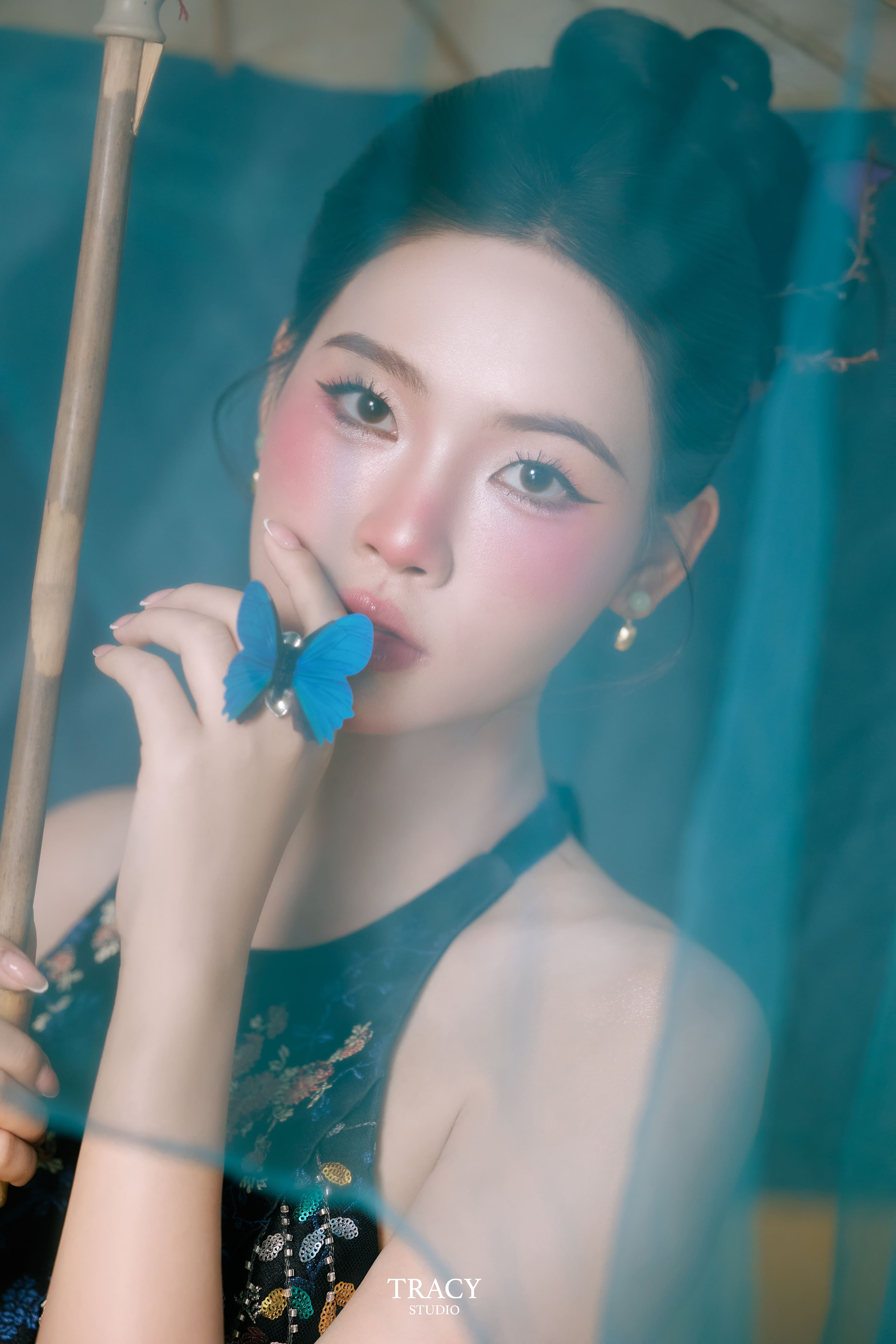 frontend/img/gallery/anh-tet-yem-ao-dai/tracy-studio-chup-yem-tho (8).jpg